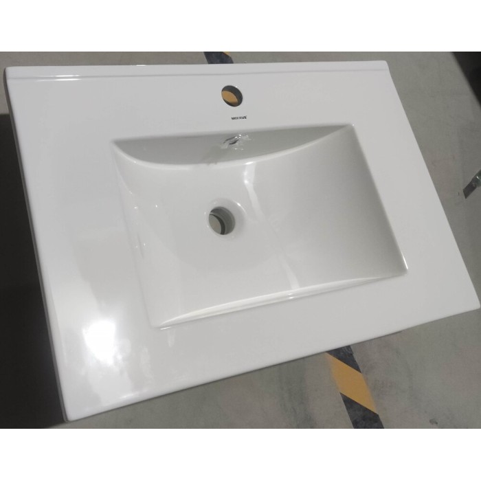 Раковина меблева Mixxus Premium CUBIC-1502 710х460х170mm з отвором під змішувач та переливом (MP6496) Раковина меблева Mixxus Premium CUBIC-1502 710х460х170mm з отвором під змішувач та переливом (MP6496)