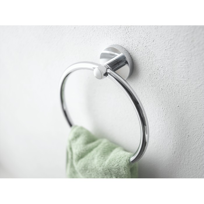 Набір аксесуарів 5 в 1 Grohe Essentials New (40344001) Набір аксесуарів 5 в 1 Grohe Essentials New (40344001)