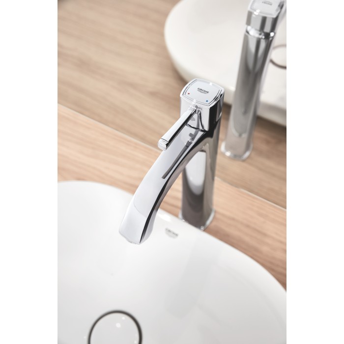 Змішувач на стільницю для раковини XL-розміру Grohe Grandera (23313000) Змішувач на стільницю для раковини XL-розміру Grohe Grandera (23313000)