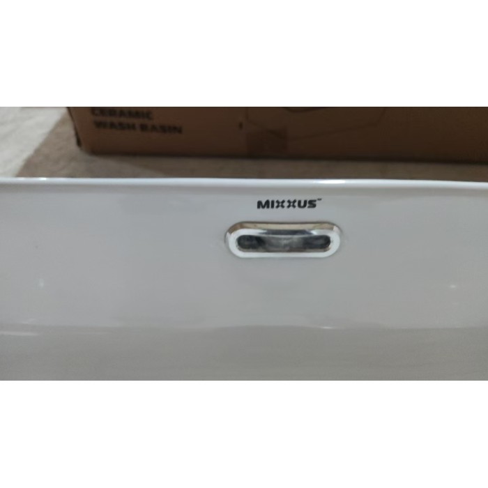 Раковина накладна Mixxus Premium QUADRO-0209 600х370х140mm з переливом (MP6522) Раковина накладна Mixxus Premium QUADRO-0209 600х370х140mm з переливом (MP6522)