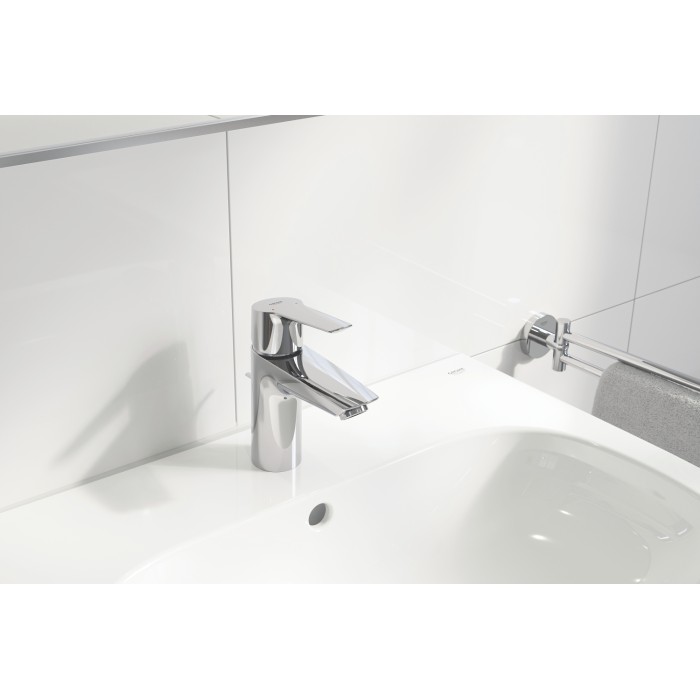Подвійний тримач для рушників Grohe Essentials New (40371001) Подвійний тримач для рушників Grohe Essentials New (40371001)