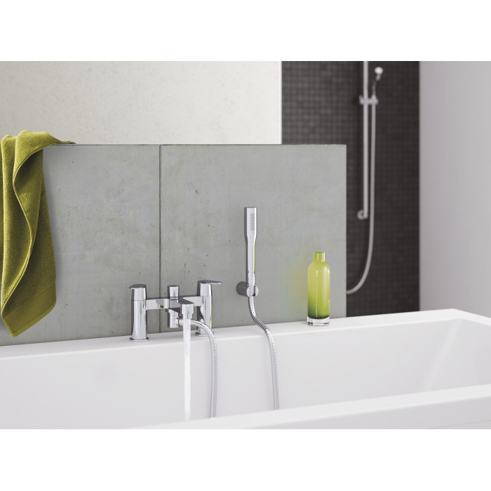 Душовий набір з тримачем, 1 режим струменю Grohe Euphoria Cosmopolitan (27369000) Душовий набір з тримачем, 1 режим струменю Grohe Euphoria Cosmopolitan (27369000)