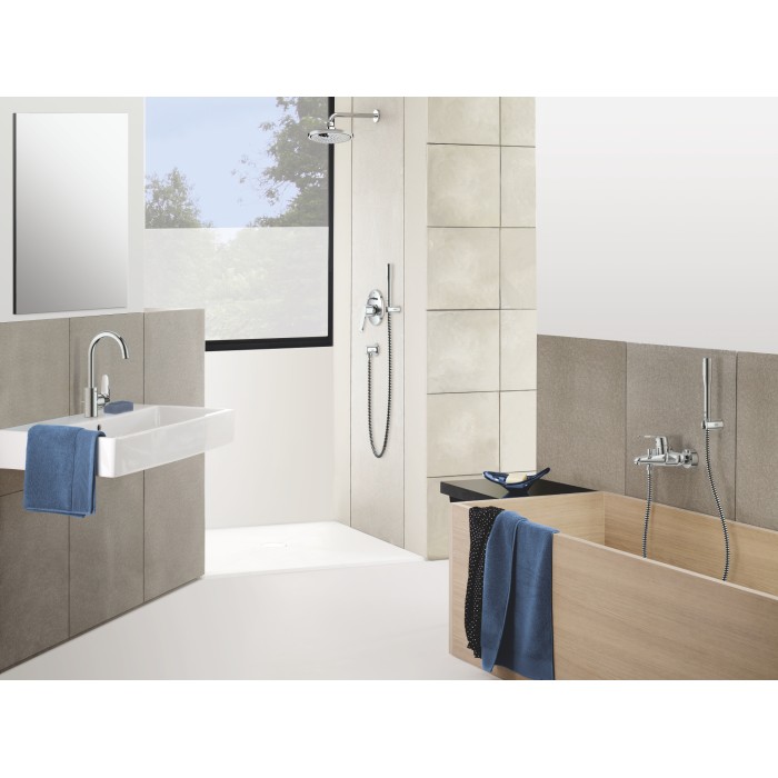 Душовий набір з тримачем, 1 режим струменю Grohe Euphoria Cosmopolitan (27369000) Душовий набір з тримачем, 1 режим струменю Grohe Euphoria Cosmopolitan (27369000)