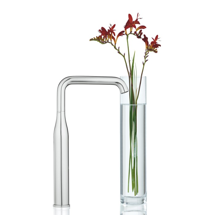 Змішувач на стільницю для раковини XL-розміру Grohe Essence New (32901001) Змішувач на стільницю для раковини XL-розміру Grohe Essence New (32901001)