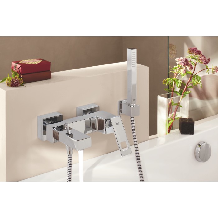 Змішувач для ванни Grohe Eurocube (23141000) Змішувач для ванни Grohe Eurocube (23141000)