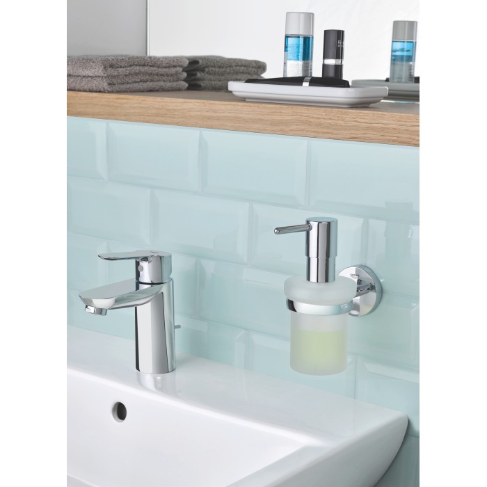 Тримач для аксесуарів Grohe Bau Cosmopolitan Neutral (40585001) Тримач для аксесуарів Grohe Bau Cosmopolitan Neutral (40585001)