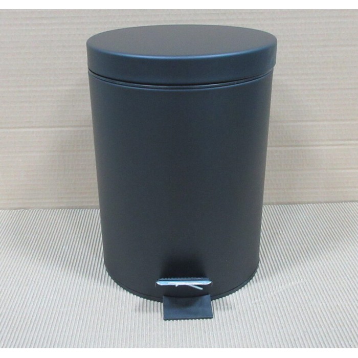 Відро для сміття кругле Zerix Solo-TC0105 Black 5 л колір чорний (ZX5898) Відро для сміття кругле Zerix Solo-TC0105 Black 5 л колір чорний (ZX5898)