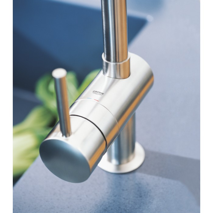 Змішувач для кухні з висувним виливом Grohe Minta (32168000) Змішувач для кухні з висувним виливом Grohe Minta (32168000)